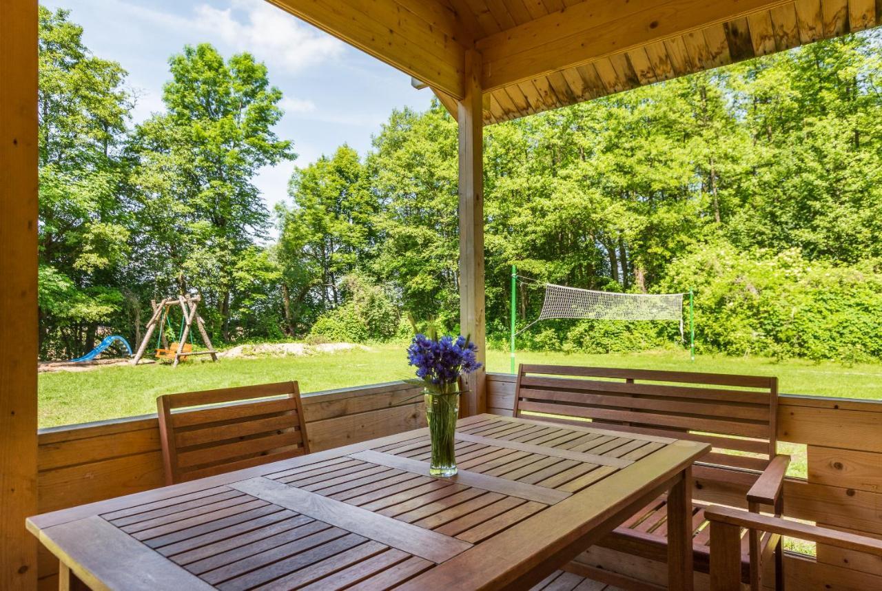 Domki Nad Jeziorem Rajgród Exteriör bild